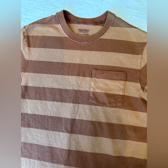 Men’s Striped Patagonia Tee - Picture 2 of 12